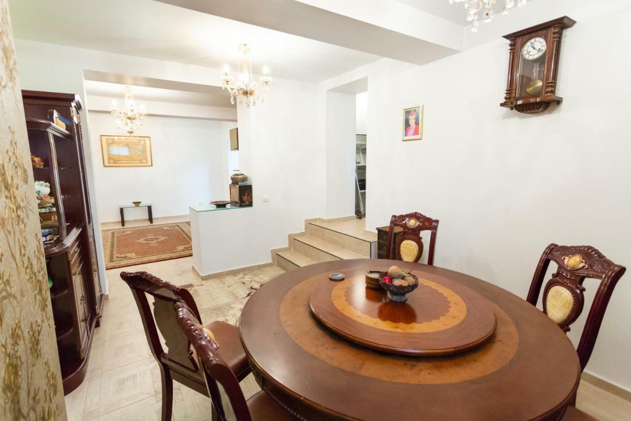 Batistei Bourgeois Apartment Бухарест Экстерьер фото