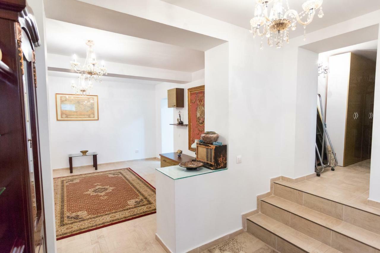 Batistei Bourgeois Apartment Бухарест Экстерьер фото