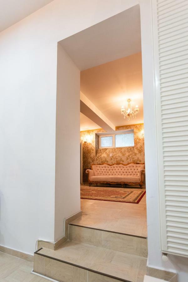 Batistei Bourgeois Apartment Бухарест Экстерьер фото